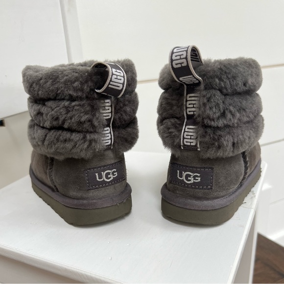 UGGS little kids fluff minis size 10 - Picture 2 of 5